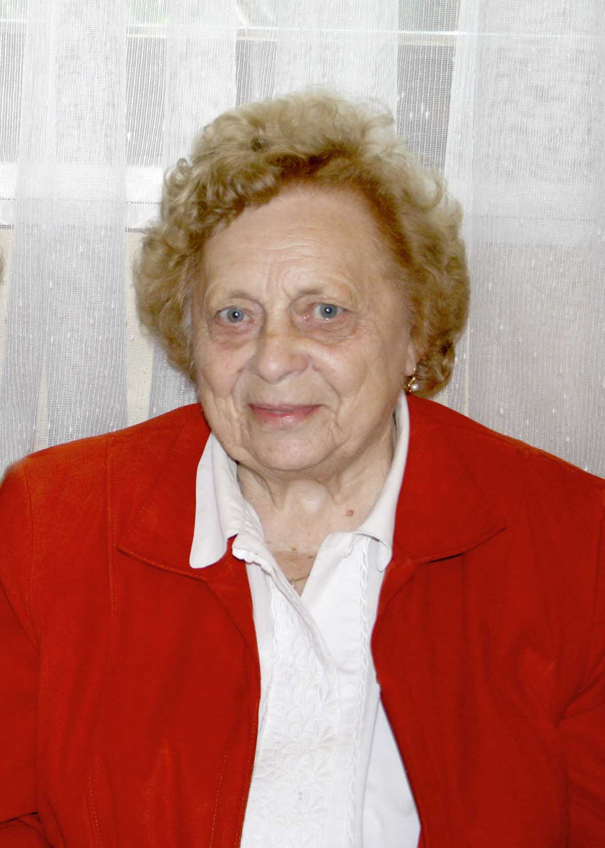 Anna Bauer (98)