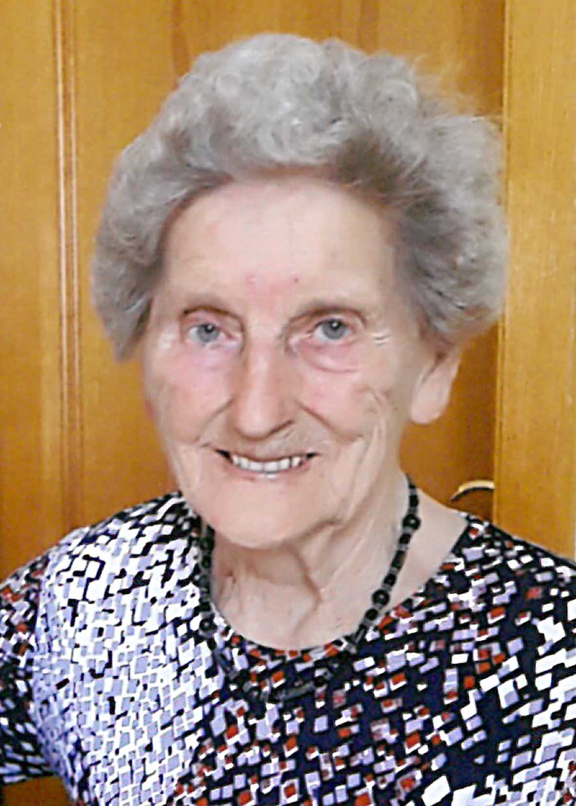 Juliana Fuchs (87)