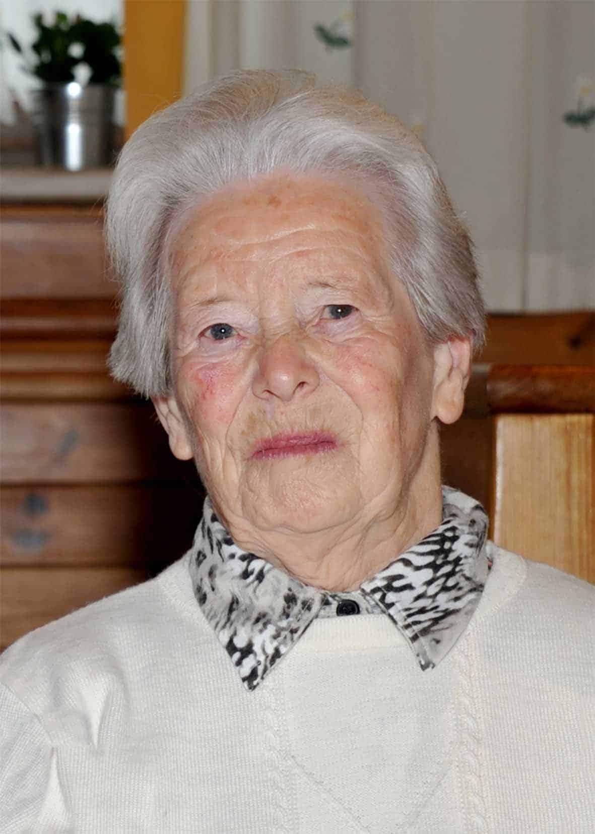 Maria Jokum (93)