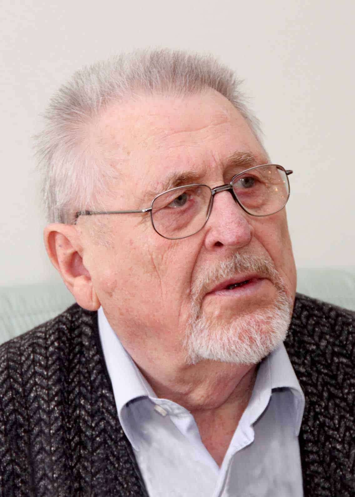 Paul Nadvornik (88)