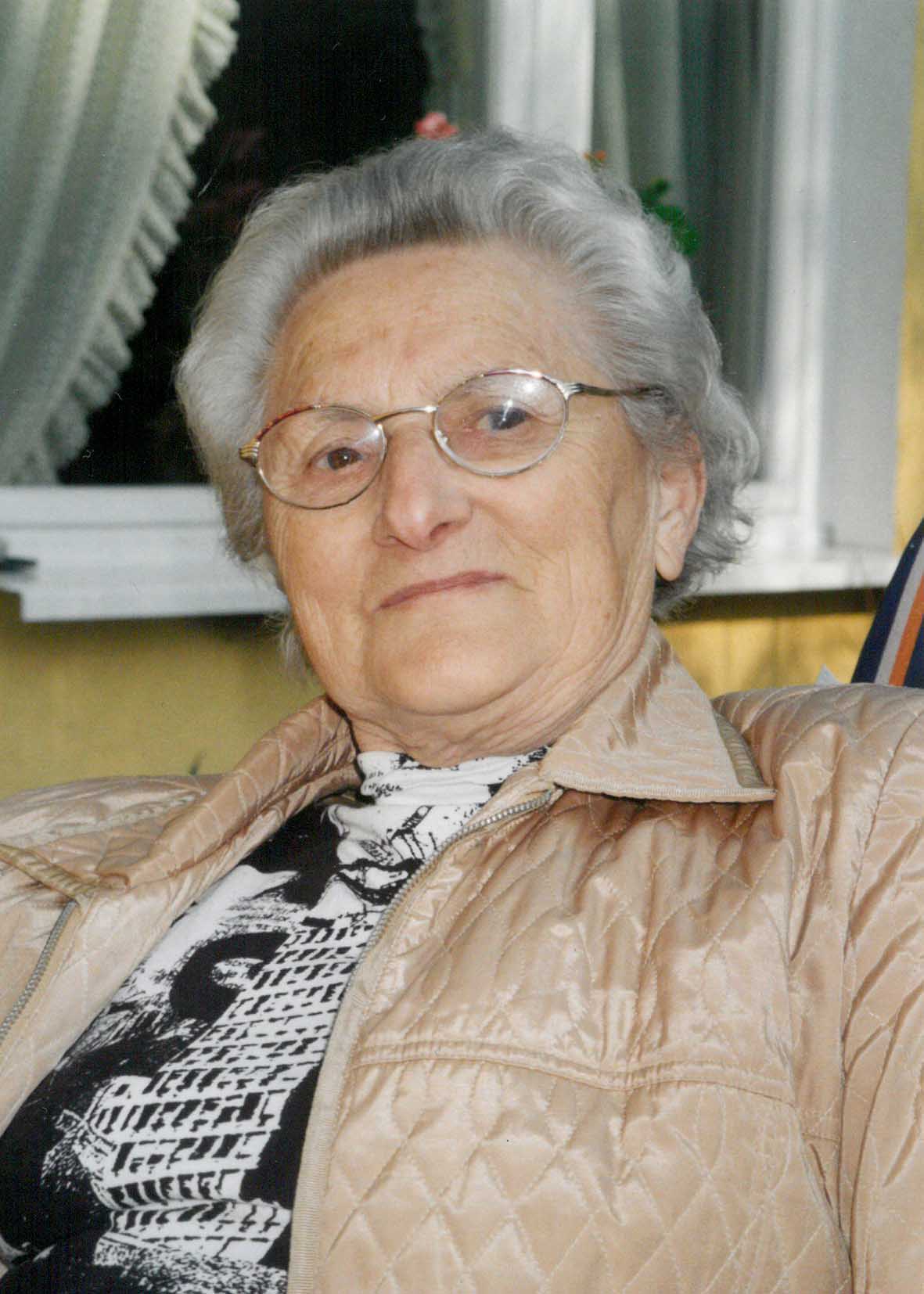 Johanna Polacek (87)