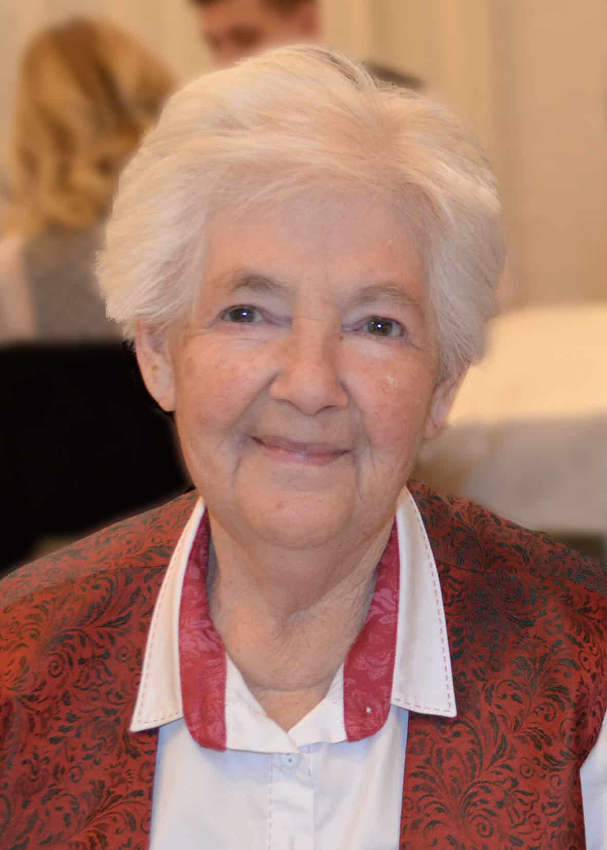 Ernestine Samm (82)