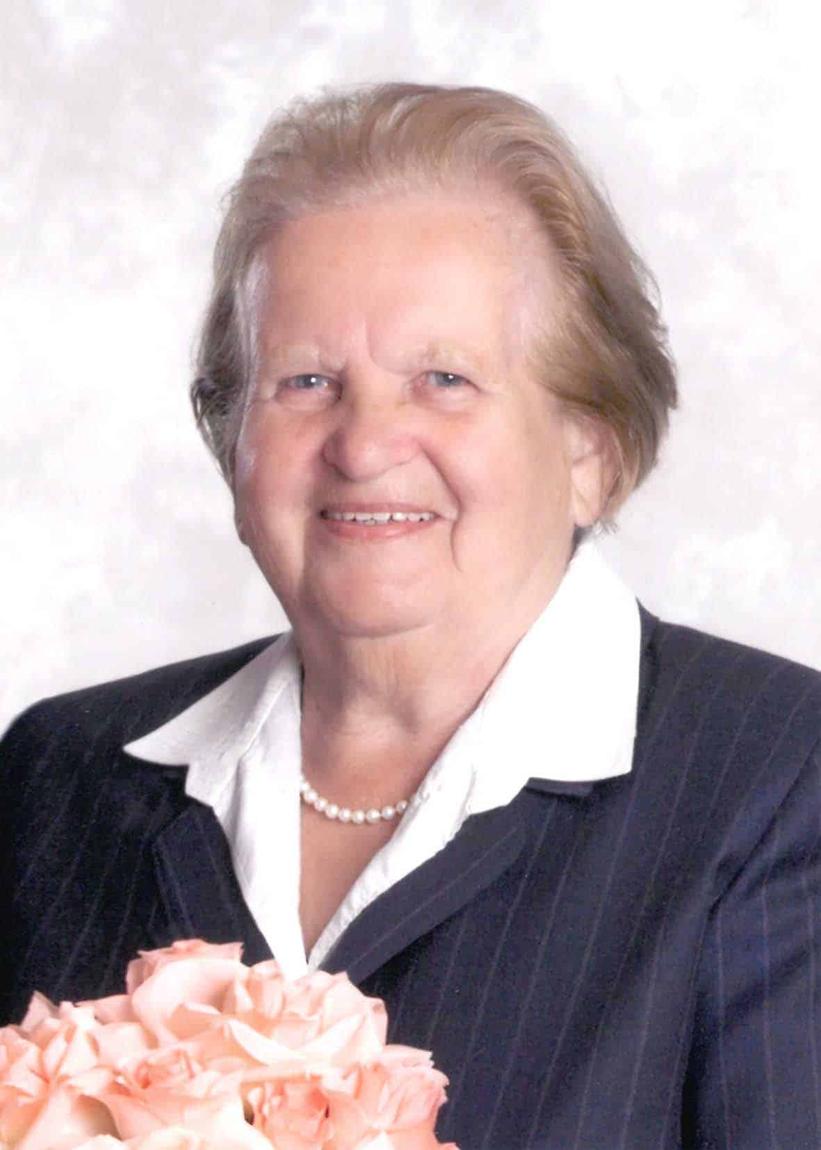 Maria Scherz (93)