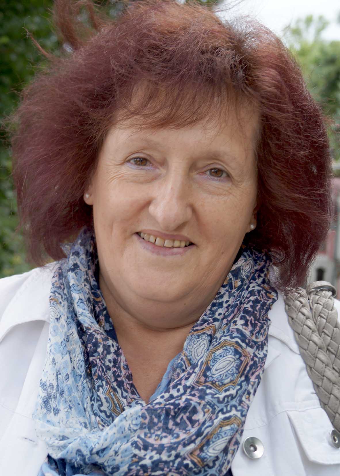 Margarethe Schwarz (63)