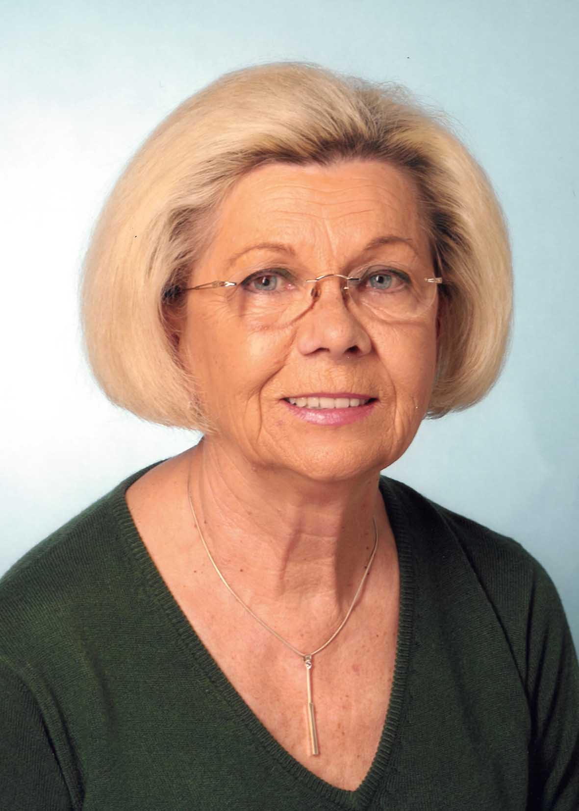 Renate Schwarz (79)