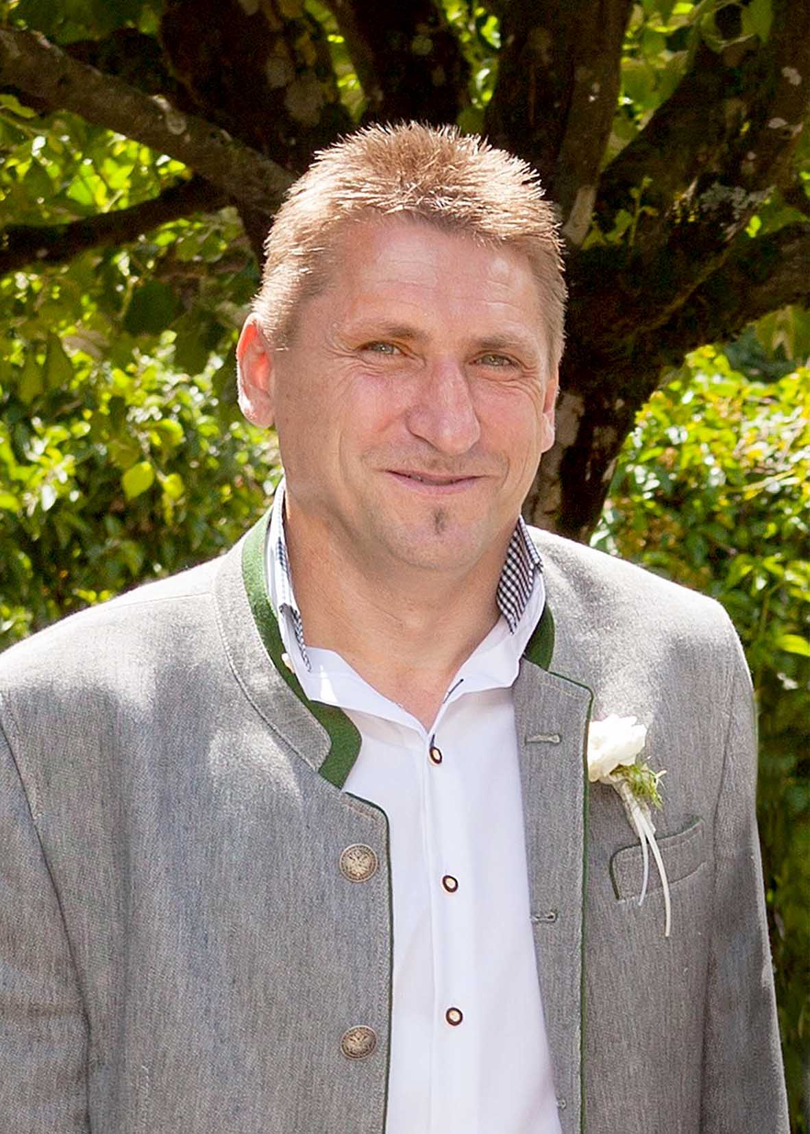 Helmut Ungerböck (52)