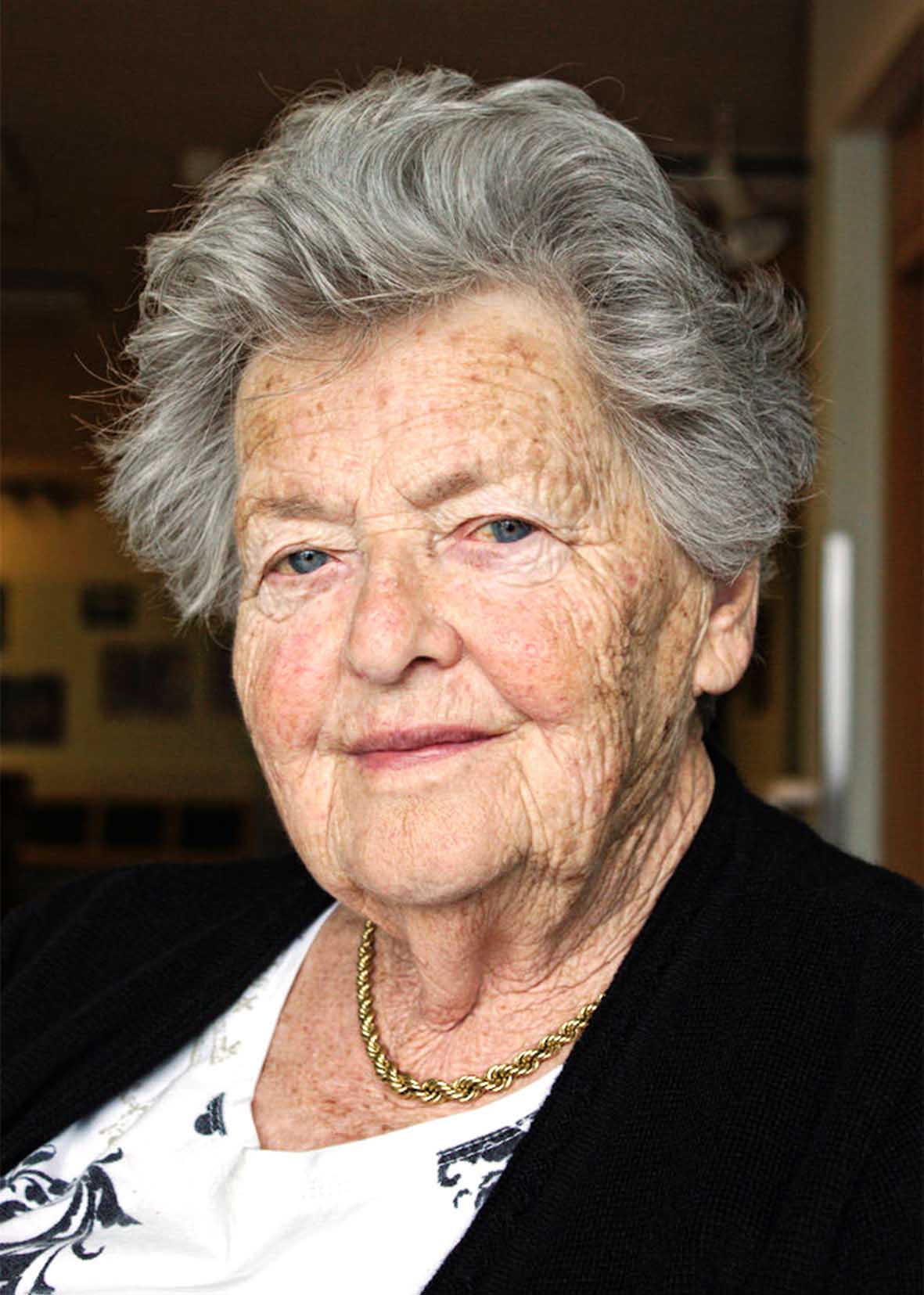 Gertrude Gröger (96)