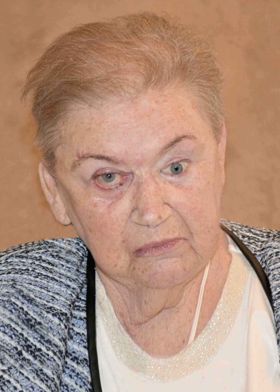 Christine Eszenyi (83)