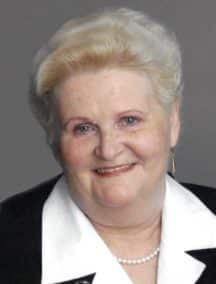 Eva Selhofer (81)
